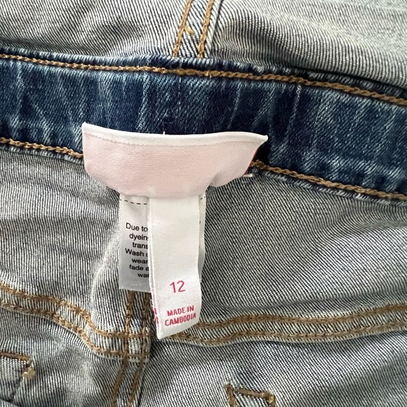 Maternity Lot - Picture 3 of 11